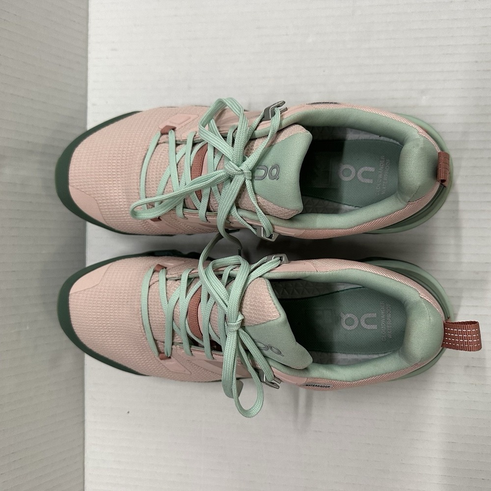 On Cloud Cloudwander Waterproof Sneakers Womens 9… - image 6